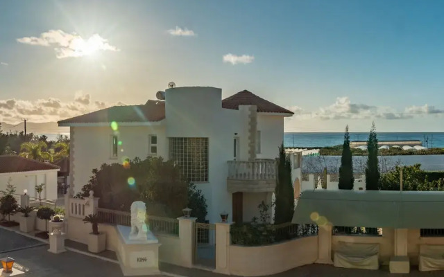 Komissa Villa