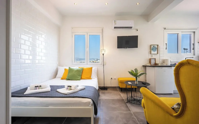 Chic Studio in Gazi Walk to Acropolis