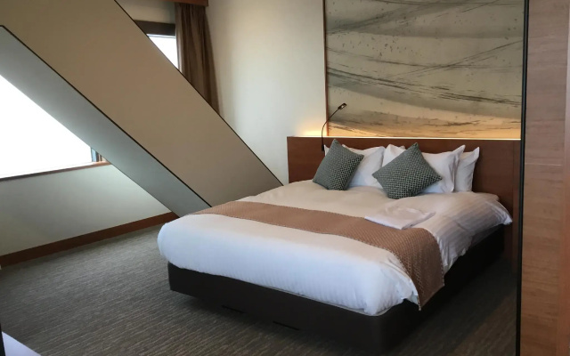 Oriental Suites Airport Osaka Rinku