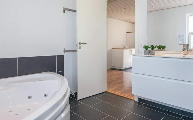 8 Person Holiday Home in Silkeborg-by Traum