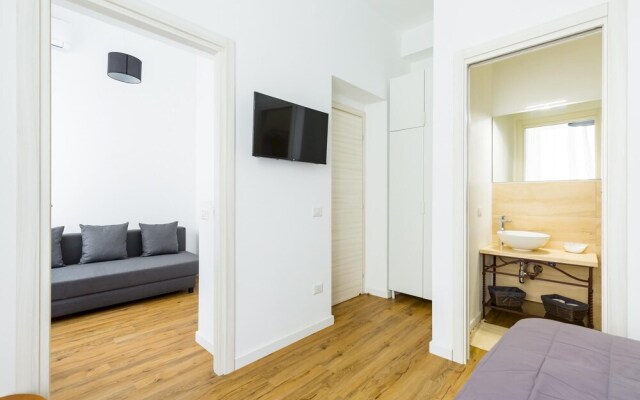 Barrio 133 - Double Bedroom in Center by Napoliapartments
