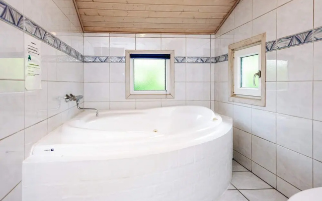 7 Person Holiday Home in Henne-by Traum