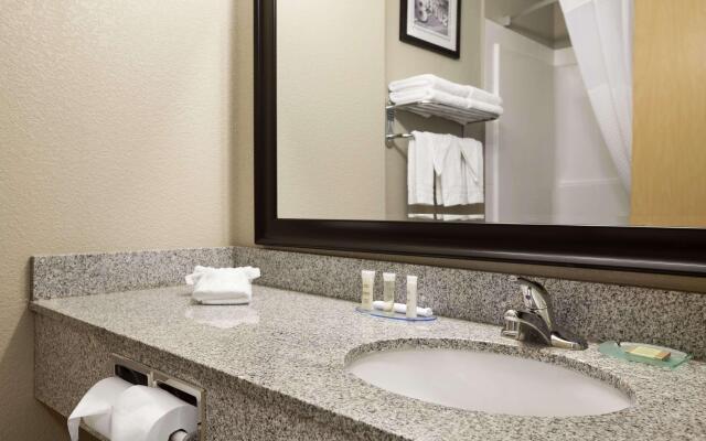 Home Inn and Suites Lloydminster