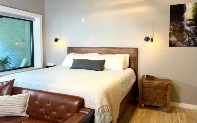 The Benjamin Hotel