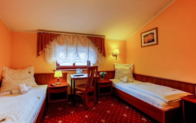 Hotel Palac Wisniewski