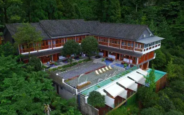 Yunyin Qingcheng Hot Spring Resort Hotel