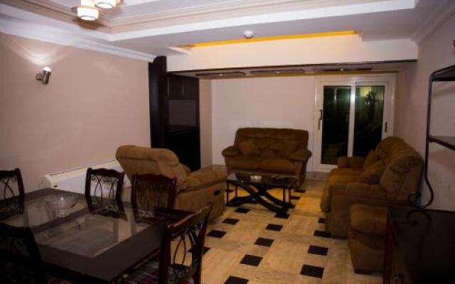 Tohfa Luxury Apartment