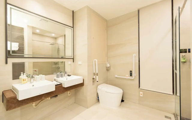 Euphoria Hotel