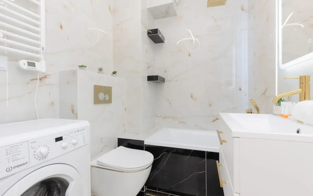 Glamour Studio by Renters Prestige
