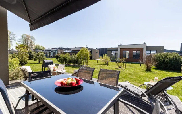 SEA GARDEN house, Kunigiškiai