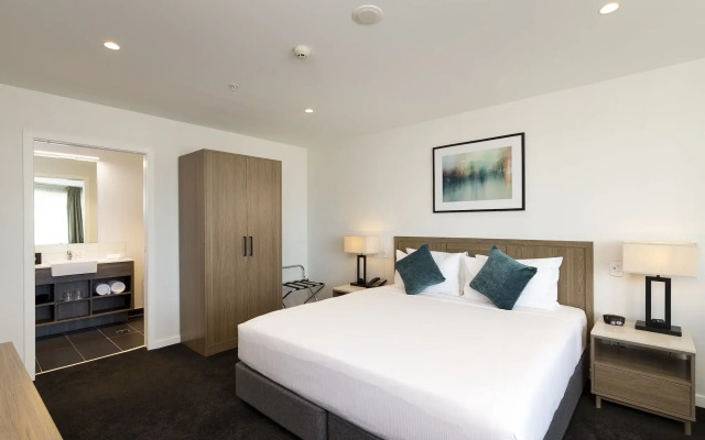 Oaks Auckland Hotel