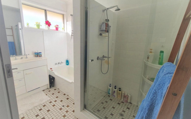 Amazing City Location-Private Room in a Share House-2 Rooms available!!