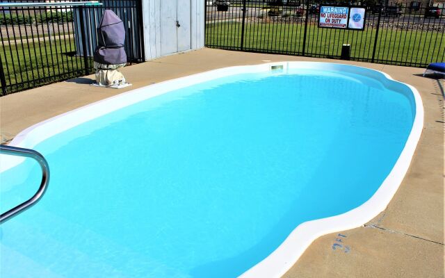 Americas Best Value Inn Decatur, IN