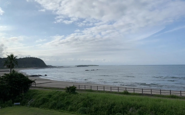 Shirahama Beach Garden