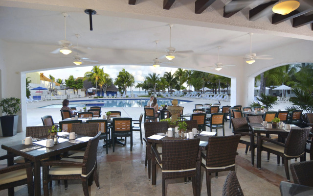 Beachscape Kin ha Villas & Suites