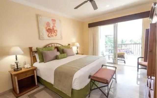Suites at VDP Flamingos Resort and Spa