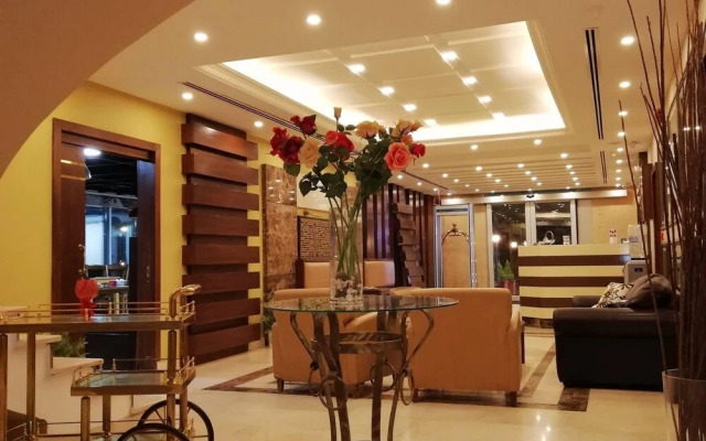 7 Days Hotel