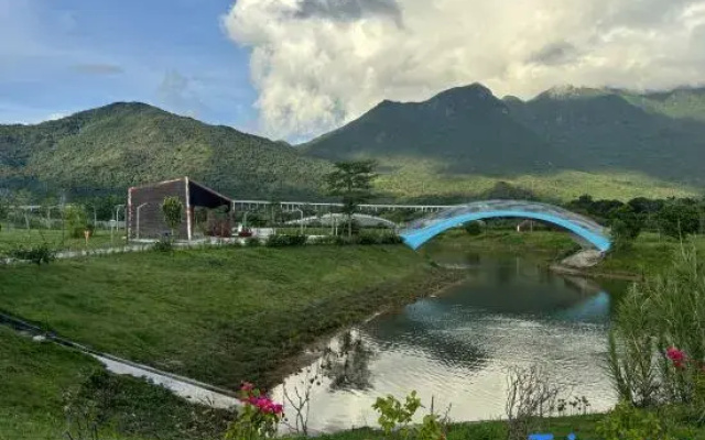 Shenzhen Xihe Nuanju Homestay (Yangmeikeng Judiaosha)