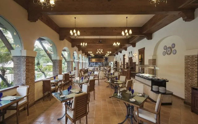 El Embajador, a Royal Hideaway Hotel