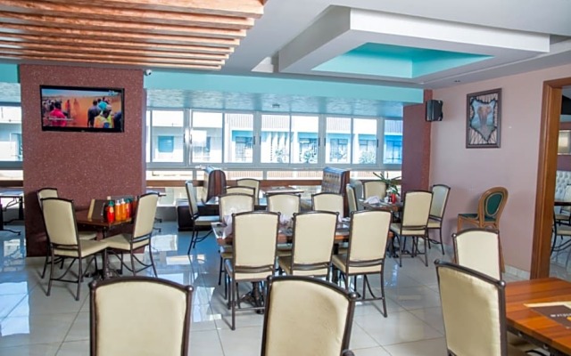 Delfirm Hotel