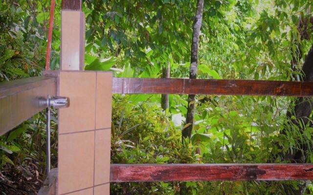 The Lookout Inn Lodge