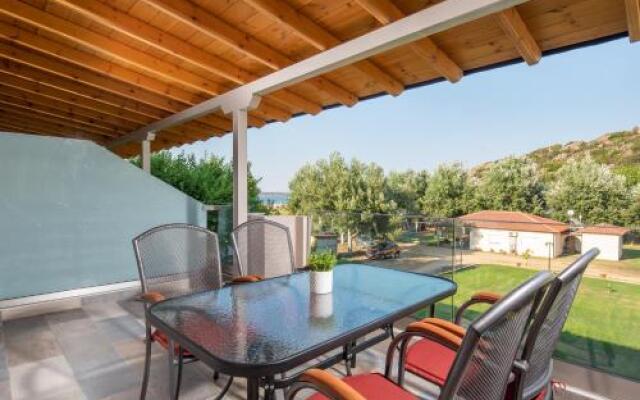 Camping Linaraki Apartments & Bungalows