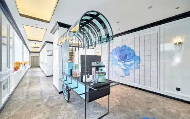 Xana Hotelle Hotel (Yanji Yanbian University Baihuo Building)