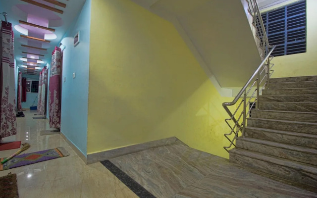 Smriti Guest House by OYO