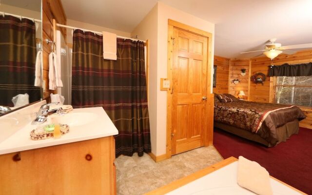 Hugs n Kisses - One Bedroom Cabin