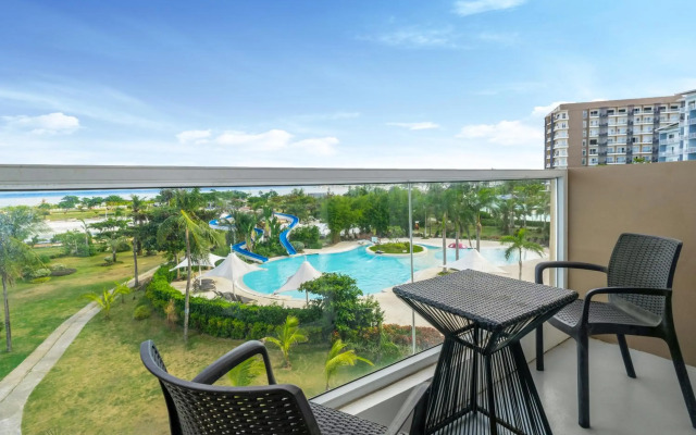Solea Seaview Resort