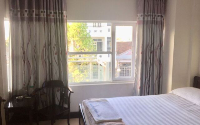 OYO 961 Khanh Phuong Hotel