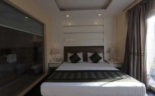 OYO 2637 Hotel Picasso Prive