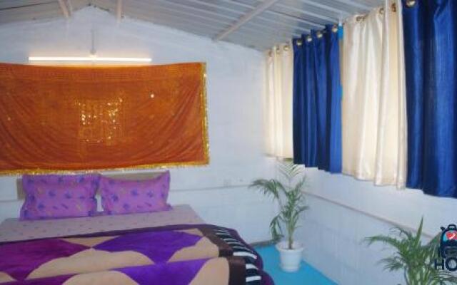 HOTs KasarDevi
