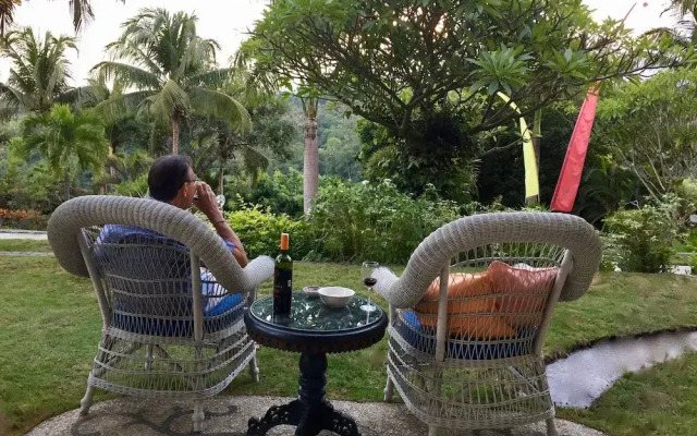 Gunung Paradis Retreat