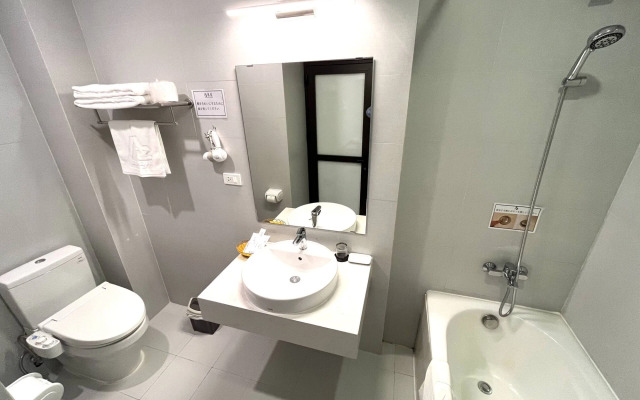 Azumaya Hotel Linh Lang