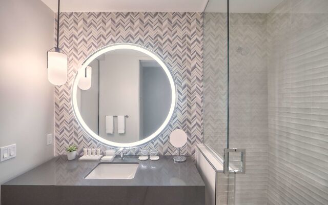 THesis Hotel Miami Coral Gables, Curio Collection by Hilton