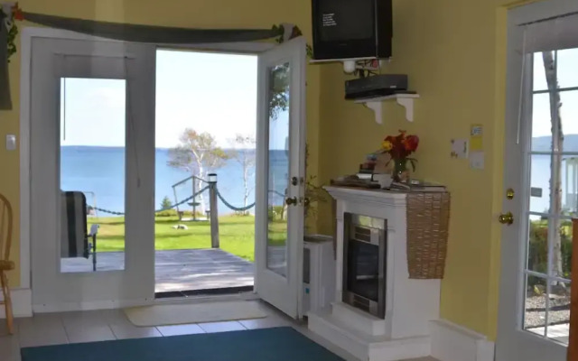 Sea Parrot Ocean View Resort