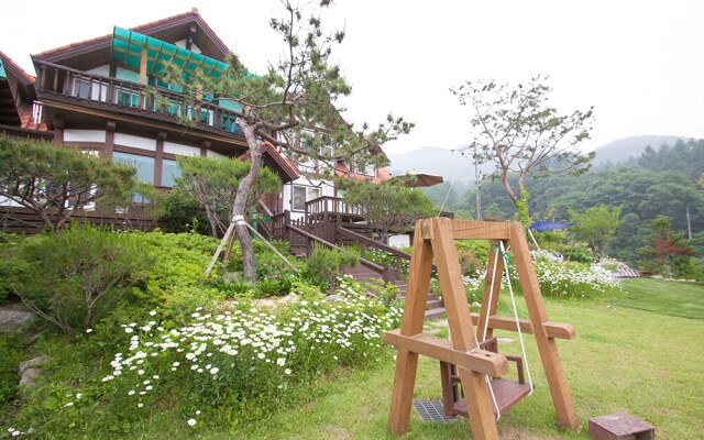 Yangpyeong Jungmisan Scenery Pension