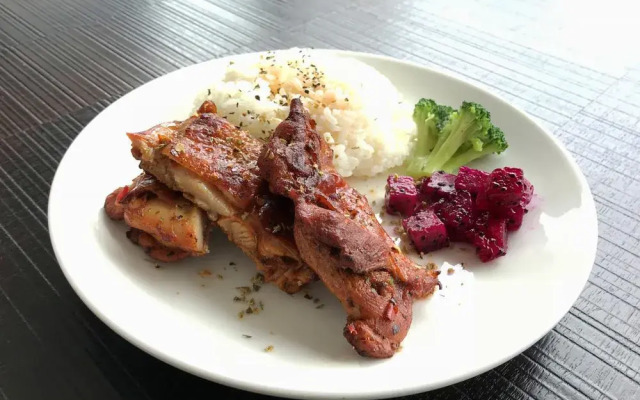 Single Inn Kaohsiung Station Hostel