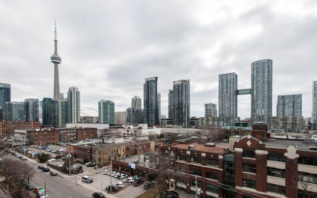 Beautiful King West Apartment