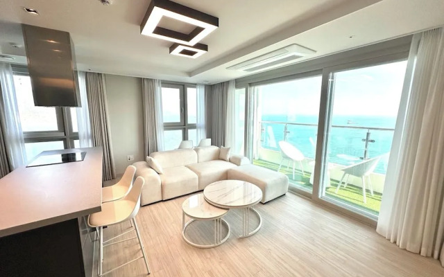 THE DECEMBER STAY Busan Ocean Terrace