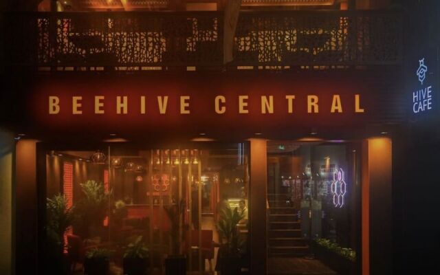 Beehive Central Hotel