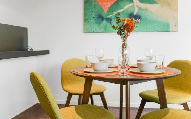 Exquisite Apartments Docklands
