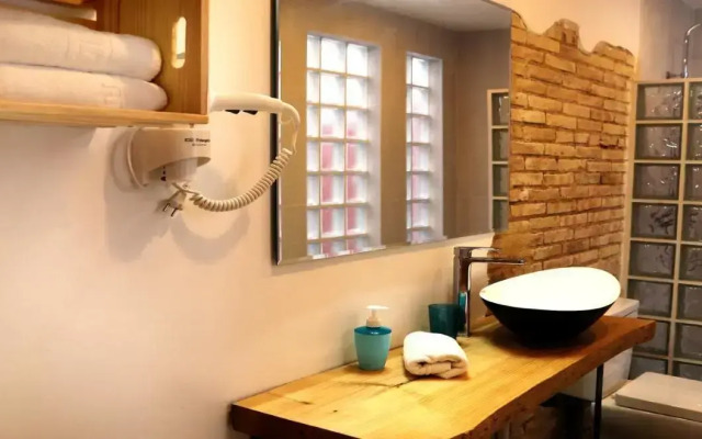 Loft independiente con Piscina compartida en Centro de Valencia