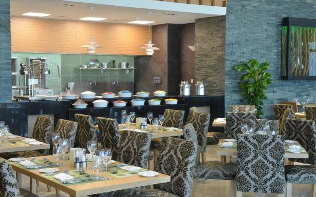 Ramee Grand Hotel & Spa