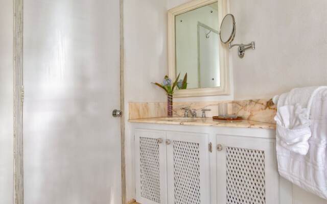 Waverly One by Blue Sky Luxury