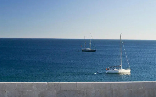 Sesimbra 99 - T2 Apartment
