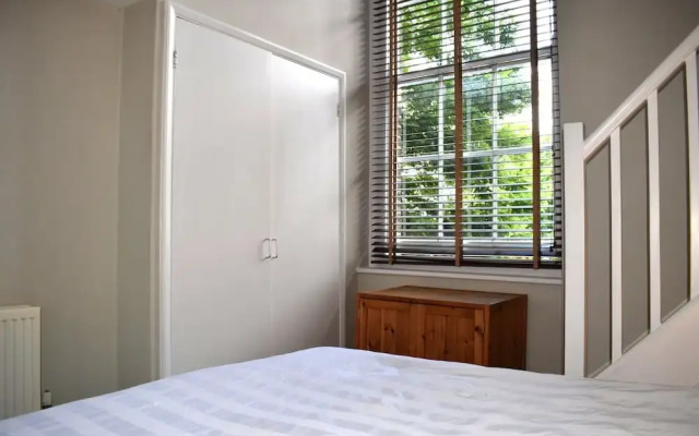 1 Bedroom River Side Flat