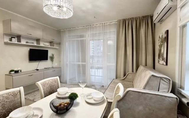 Мун72 на улице Джанбровского, д. 4