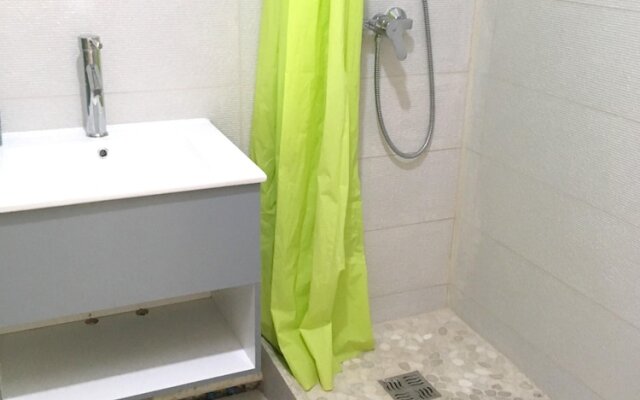 Studio In Sainte Anne With Shared Pool And Furnished Garden 500 M From The Beach